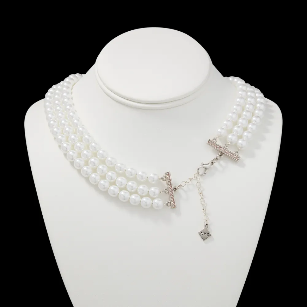 White House Historical Association First Lady Jacqueline Kennedy's Three-stranded pearl necklace Hot